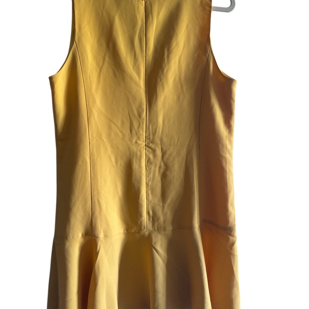 Banana Republic Gold Peplum Tank Top - Picture 3 of 3